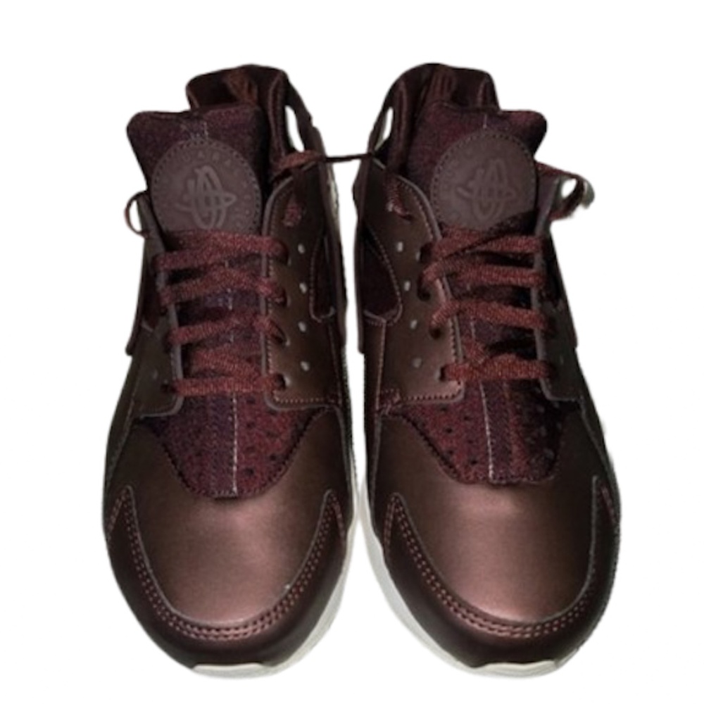 NWOB Nike Womens Air Huarache Run TXT Sneakers 7.5